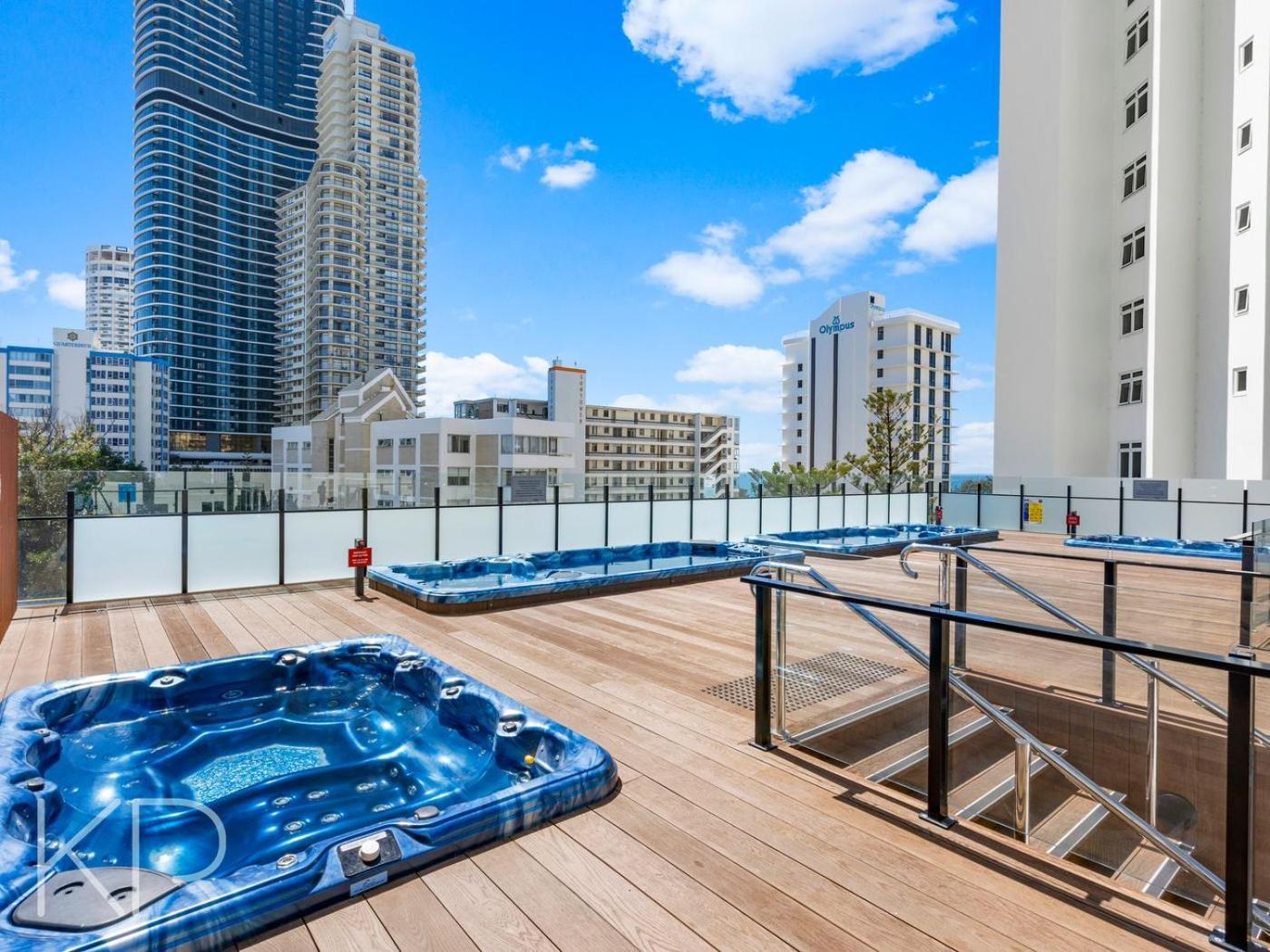 On 22 View Avenue, Surfers Paradise